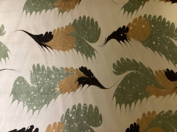T0003/ BLANC/MOTIF FEUILLE VERT/ MARRON