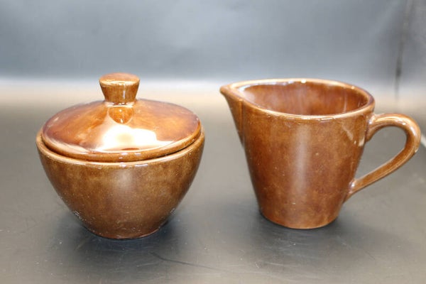 Suikerpot en melkkannetje