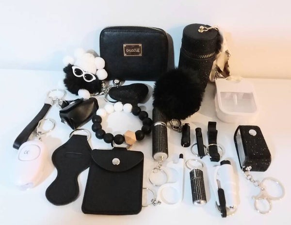 20 piece self defense keychain set
