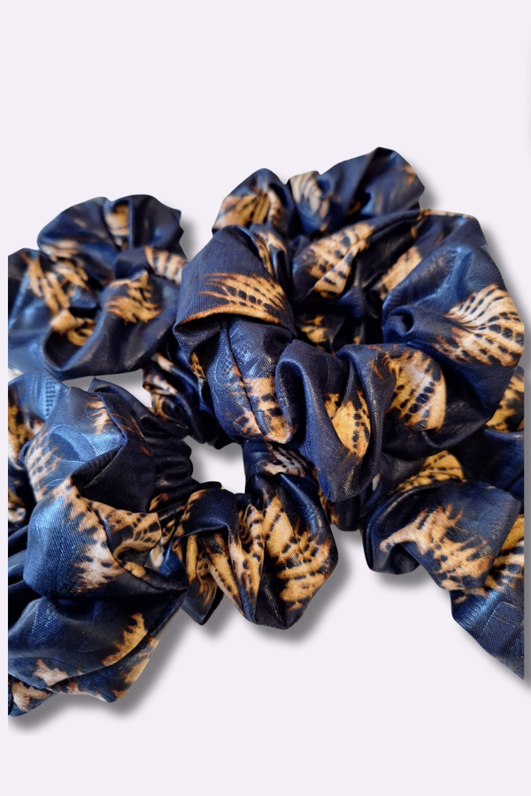 Scrunchie First Love