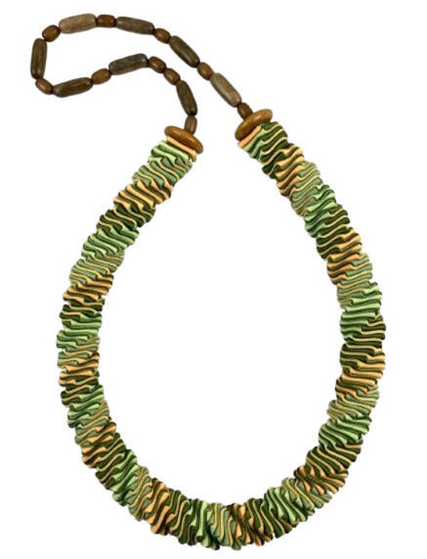 Moss Lily Twist