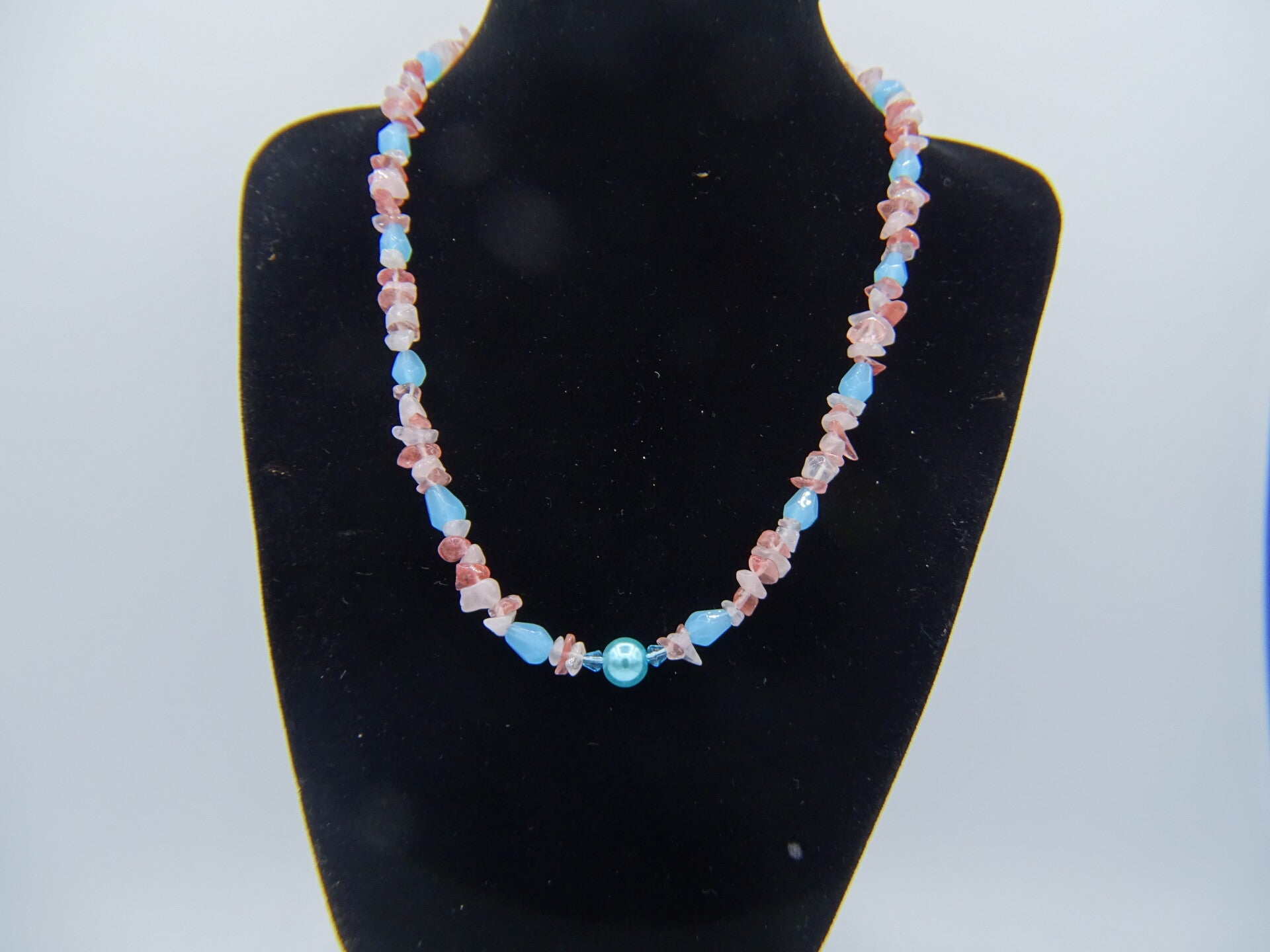 Licht blauw glaskralen ketting