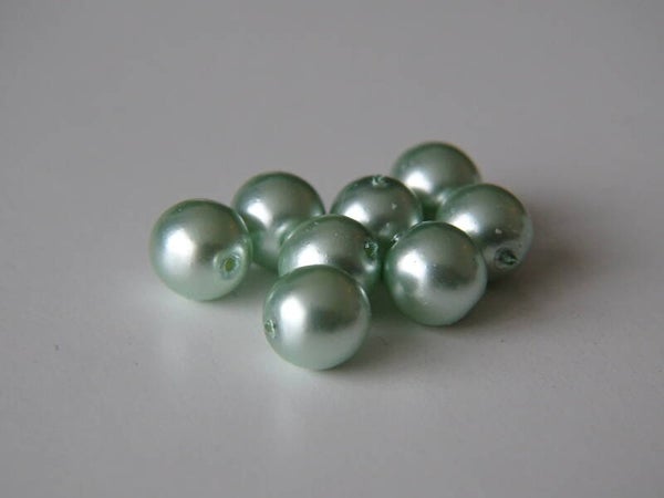 25 stuks Glasparel 8mm licht groen