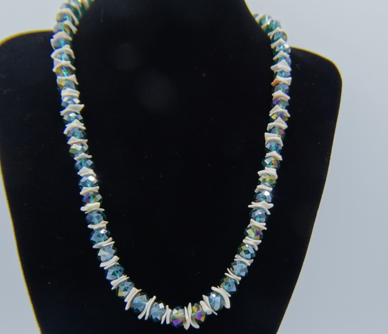 Groen facet kraal ketting