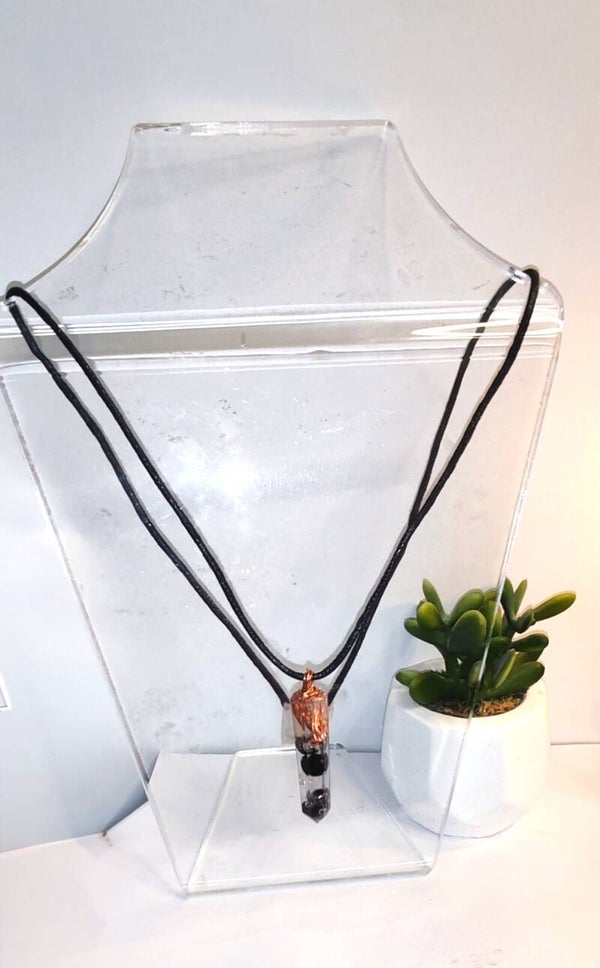 Collier  pendentif résine ogive
