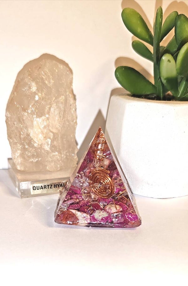 Orgonite pyramide Jaspe impérial 5 cm