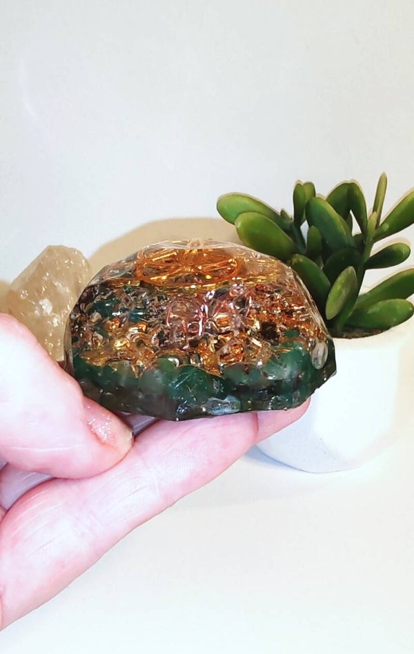 Dôme orgonite Onyx vert