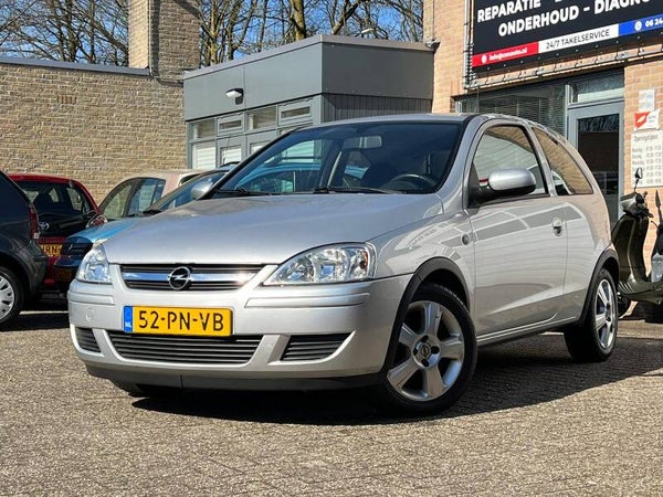 Opel Corsa 1.2 16V 3D 2004 Grijs NAP 92xxx KM Netjes OH hist