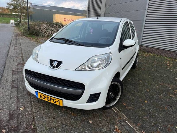 Peugeot 107 Urban Move 1.0-12V XS 5D AIRCO! AUX RADIO! NAP ✅