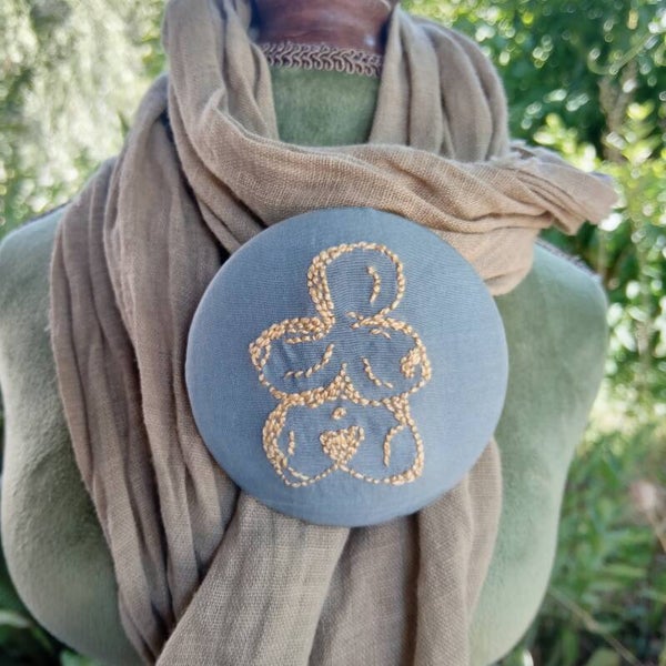 BROCHE-TALISMAN VENUS LAUSSEL