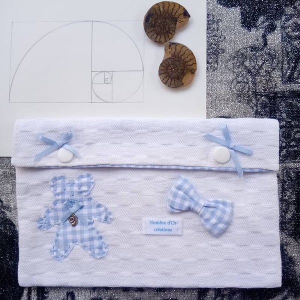 POCHETTE TEXTILE AU NOMBRE D'OR "ACCUEILLIR LA VIE"
