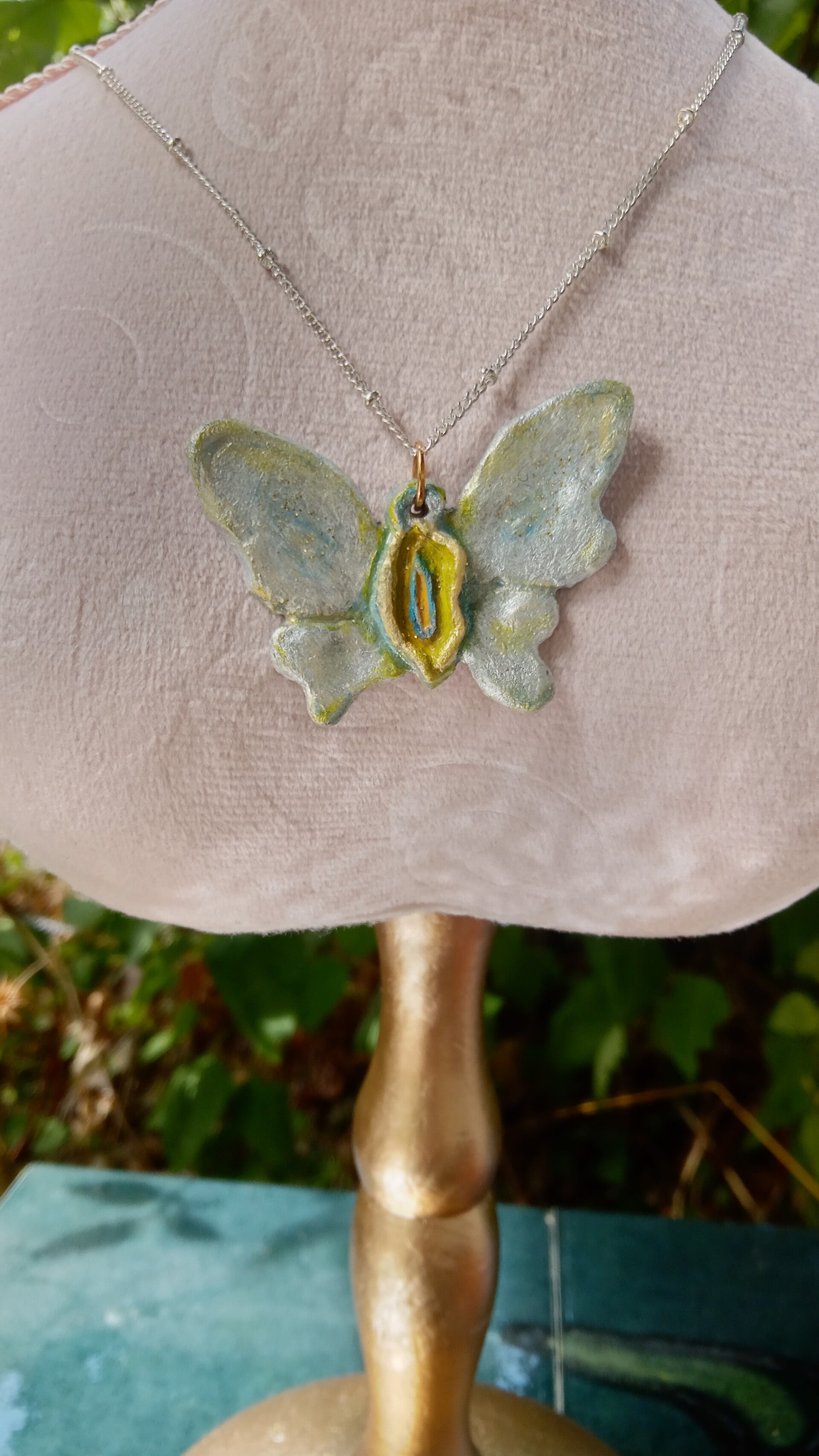PAPILLON DE YONI - BIJOU TALISMAN ARTISTIQUE