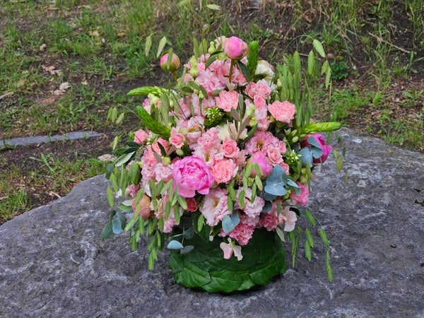 Inbetween ~ Rouwbloemen Kleur