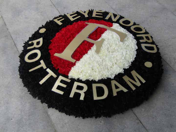 Goud ~ Rouwstuk logo voetbalclub