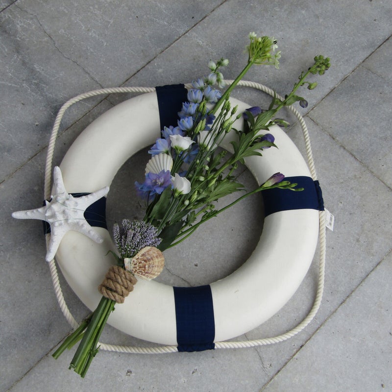 Boei met bloemen