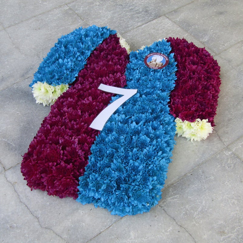 Voetbalshirt in bloemen