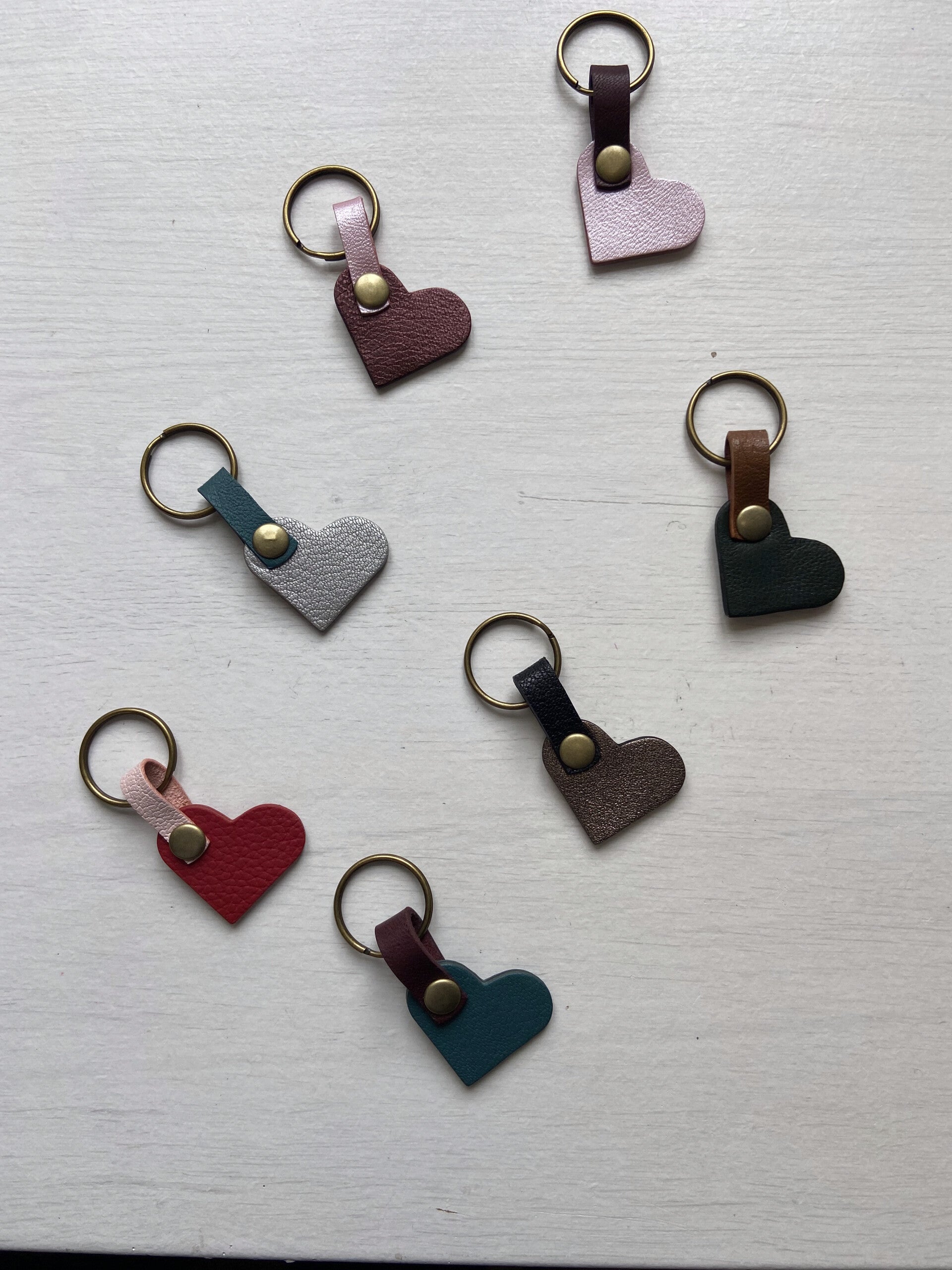 porte-clés coeur cuir oloron sainte marie aline maroquinerie 64 artisanat
