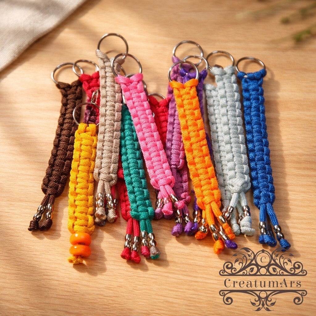 Paracord Schlüsselanhänger "Cobra-Knot" mit Acrylperlen – Der robuste Klassiker mit Stil