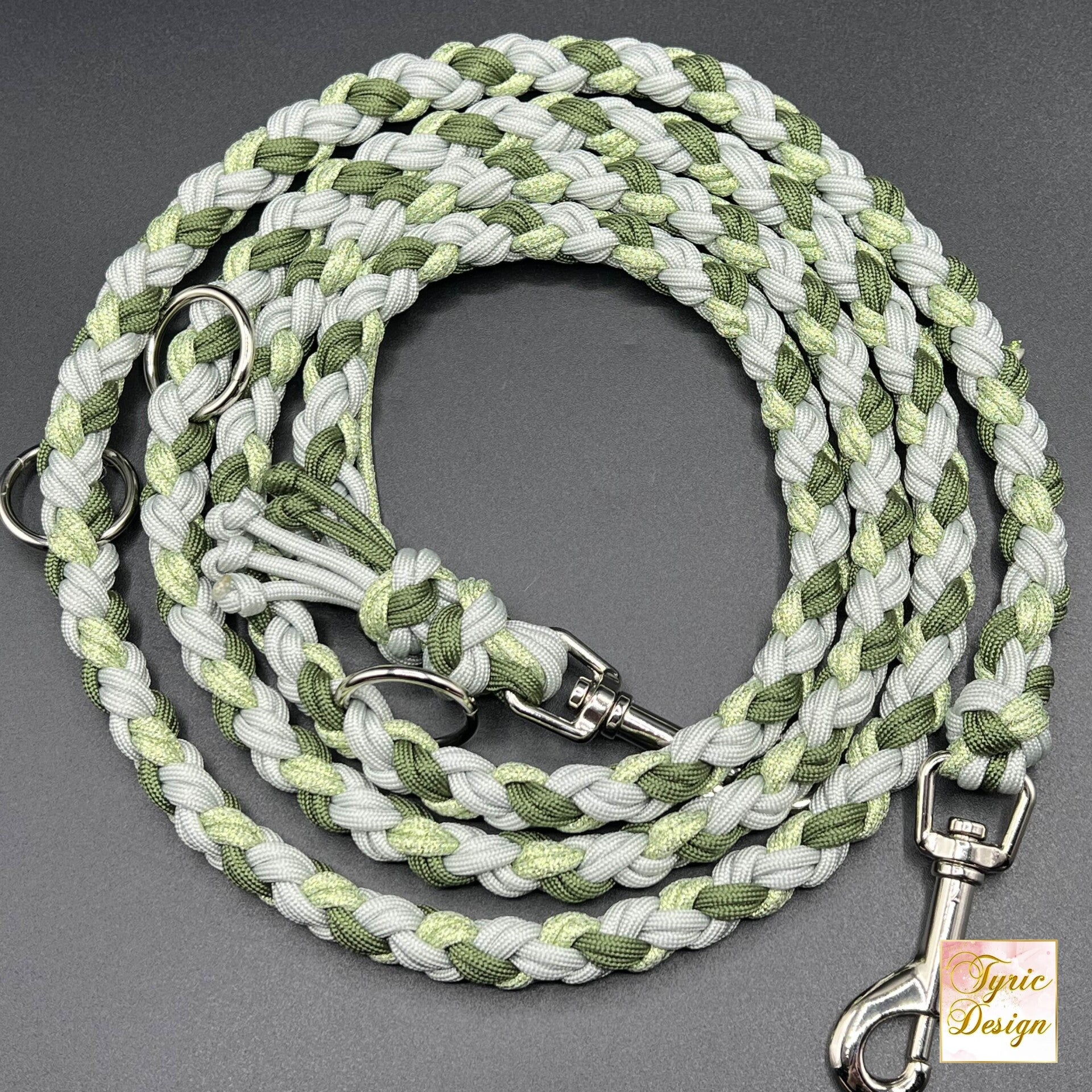 Magic Animals Collection THE SNAKE * Paracord-Hundeleine in 2 Grössen u. Varianten * Personalisierbar * GLITZERPARACORD Grün-Silber