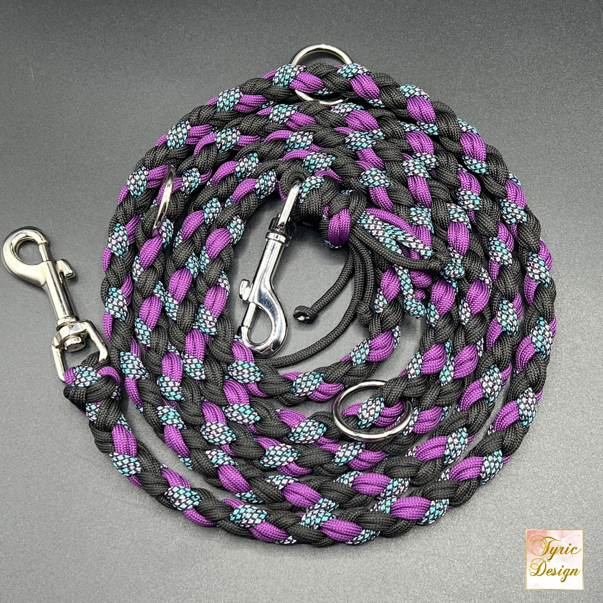 Paracord-Hundeleine Diamond-Collection PLUM! 4-fach geflochten - Unser Modell "Adrastea" Grösse M und L - personalisierte Unikate