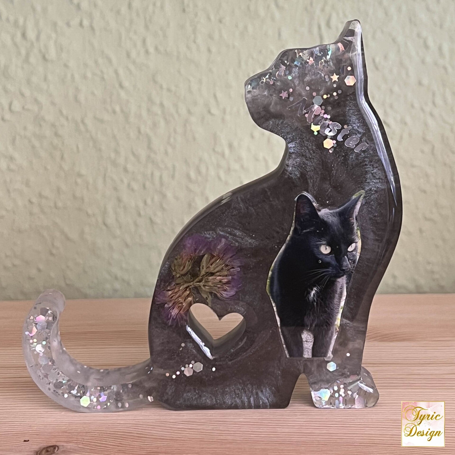 Erinnerungsstück / Andenken aus Resin * Katze, sitzend * Jedes Stück ein indiv. Unikat * Benutzerdef. Herstellung