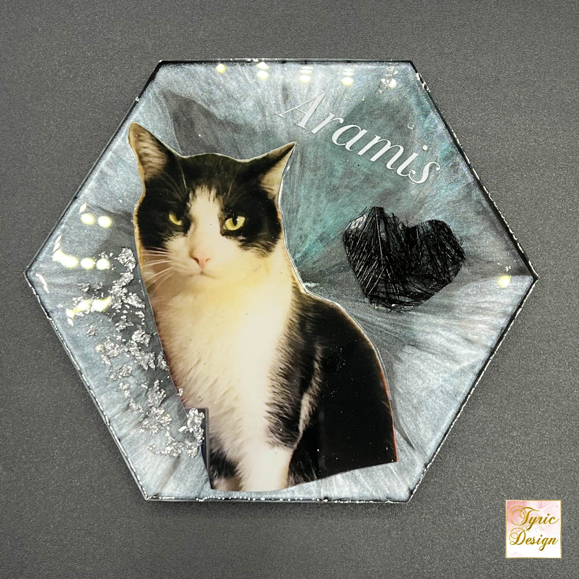 Erinnerungsstück / Andenken aus Resin * HEXAGON KLEIN DÜNN * Jedes Stück ein individuelles Unikat * Benutzerdefinierte Herstellung