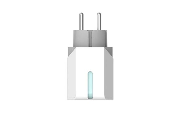 Prise connectée intelligente avec mesure de consommation électrique