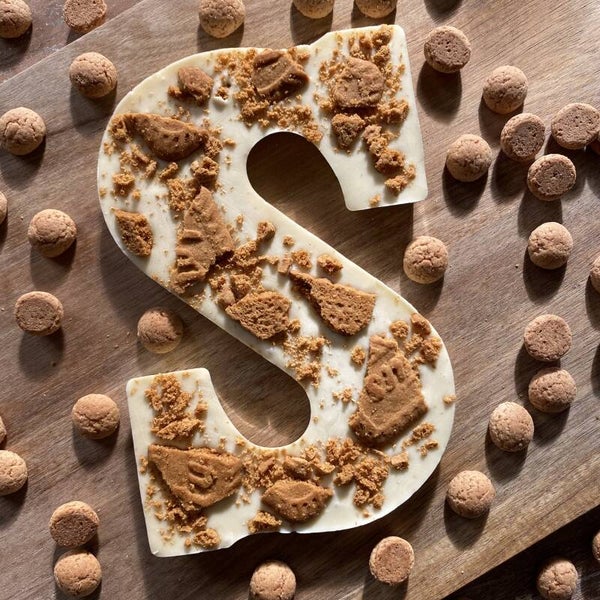 Chocoladeletter met topping vegan