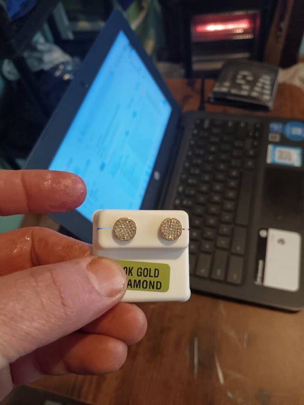 gold and diamond earings