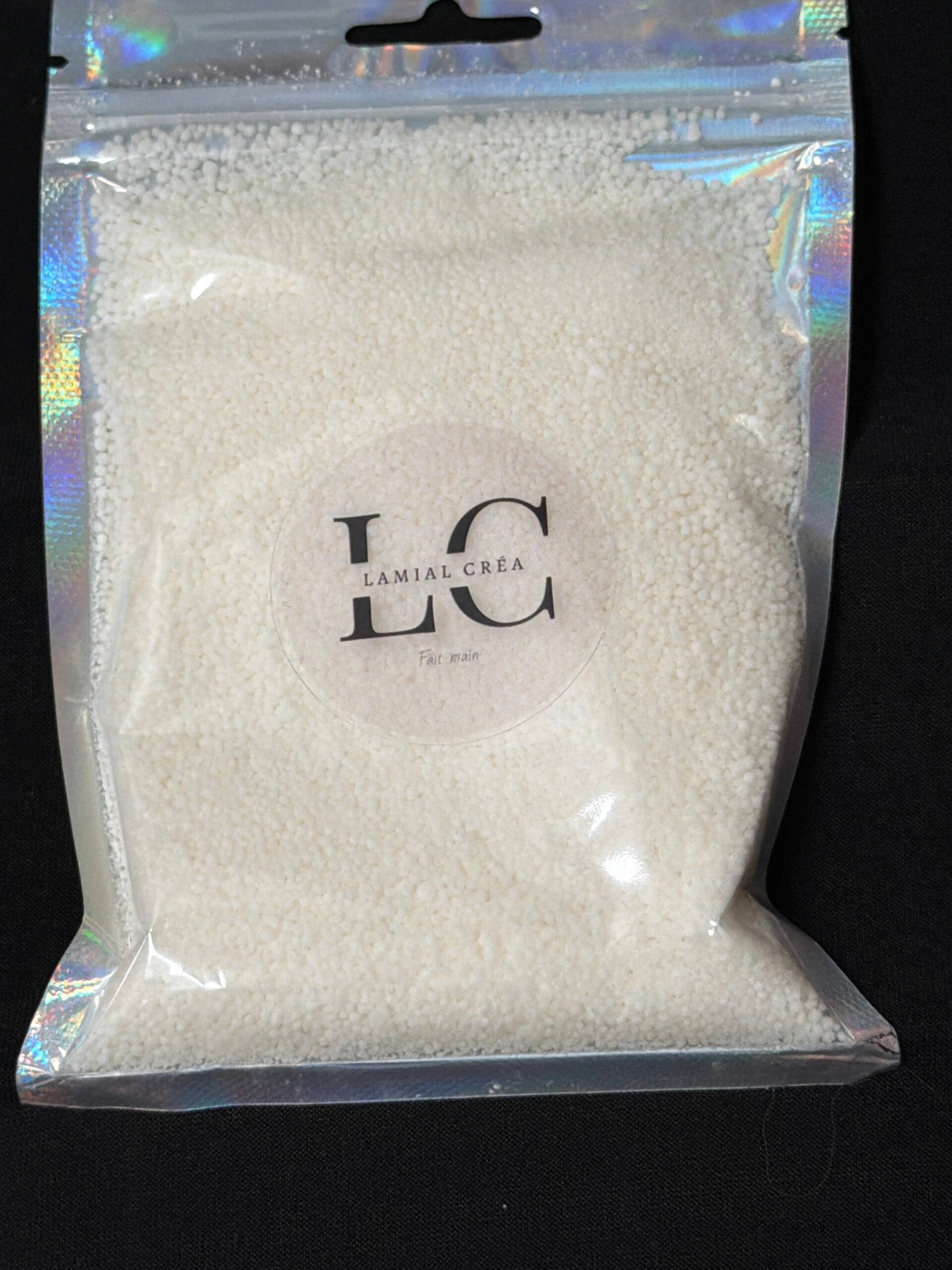 Poudre aspirateur « monoï »