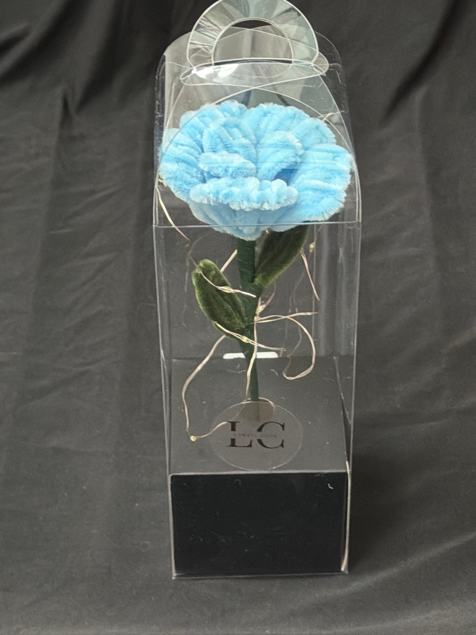 Rose éternelle lumineuse bleu clair