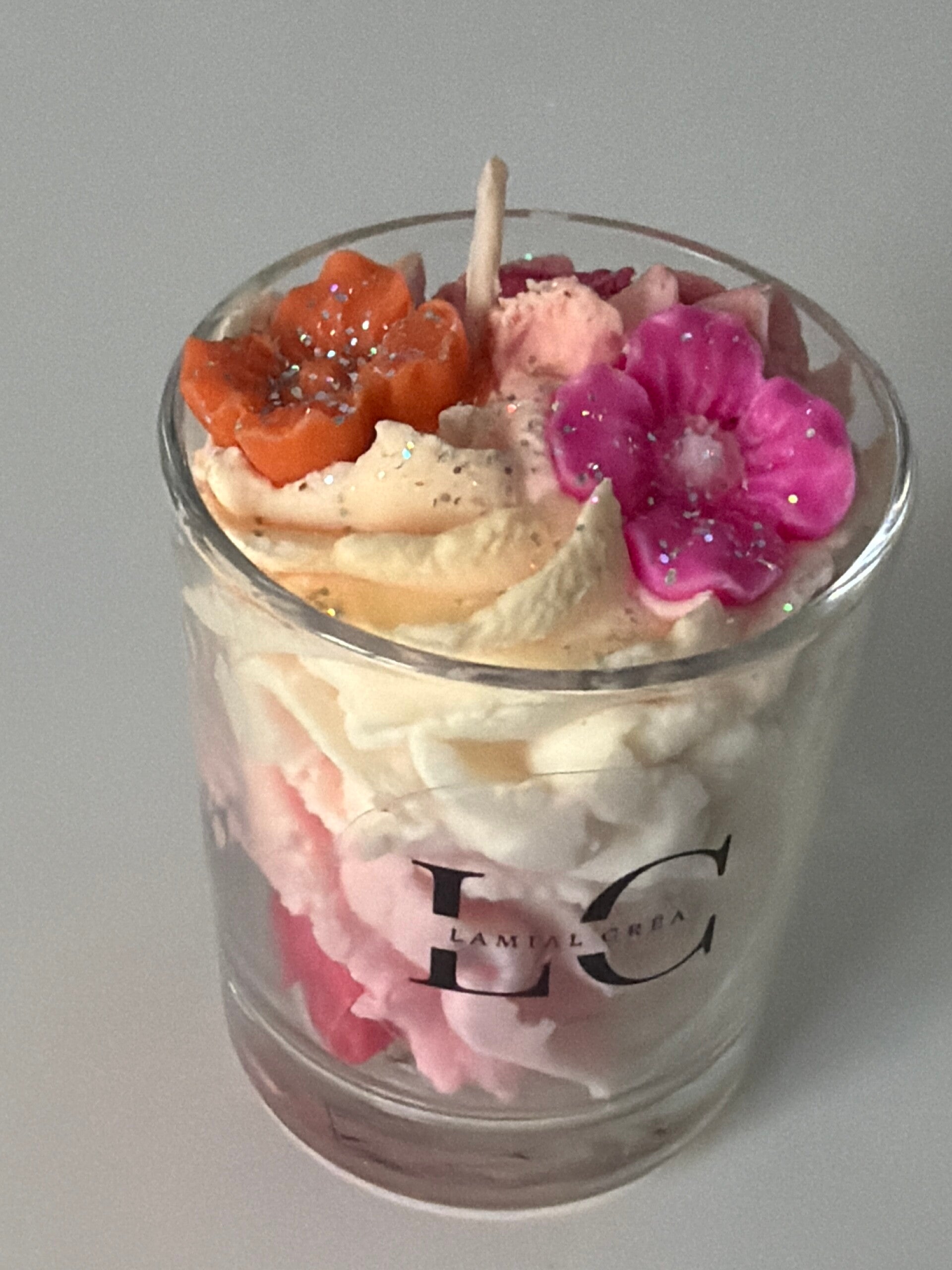 Petite bougie FLEURS parfum « hôtel Disney »