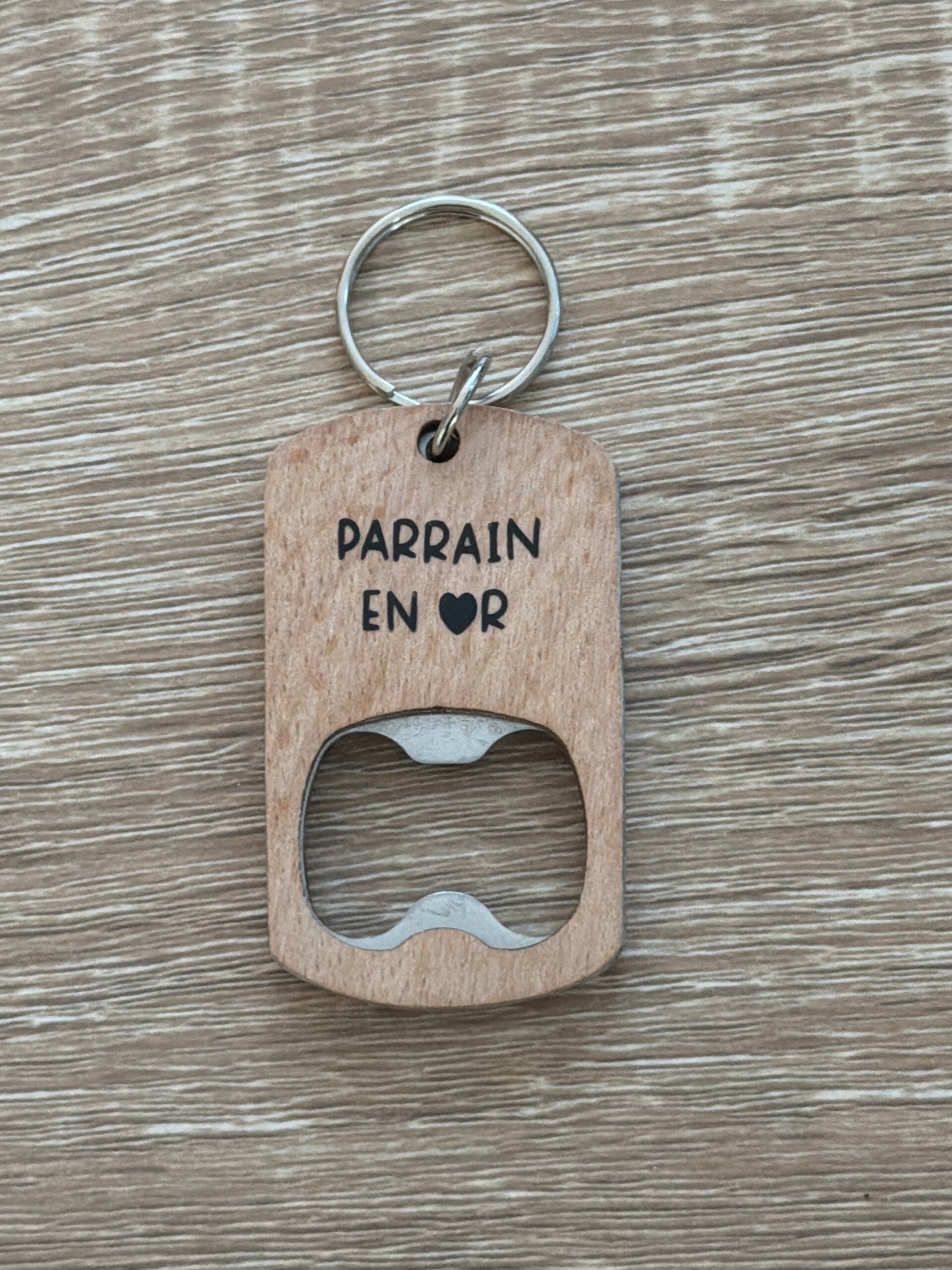 Porte clef ouvre bouteille « parrain en or »