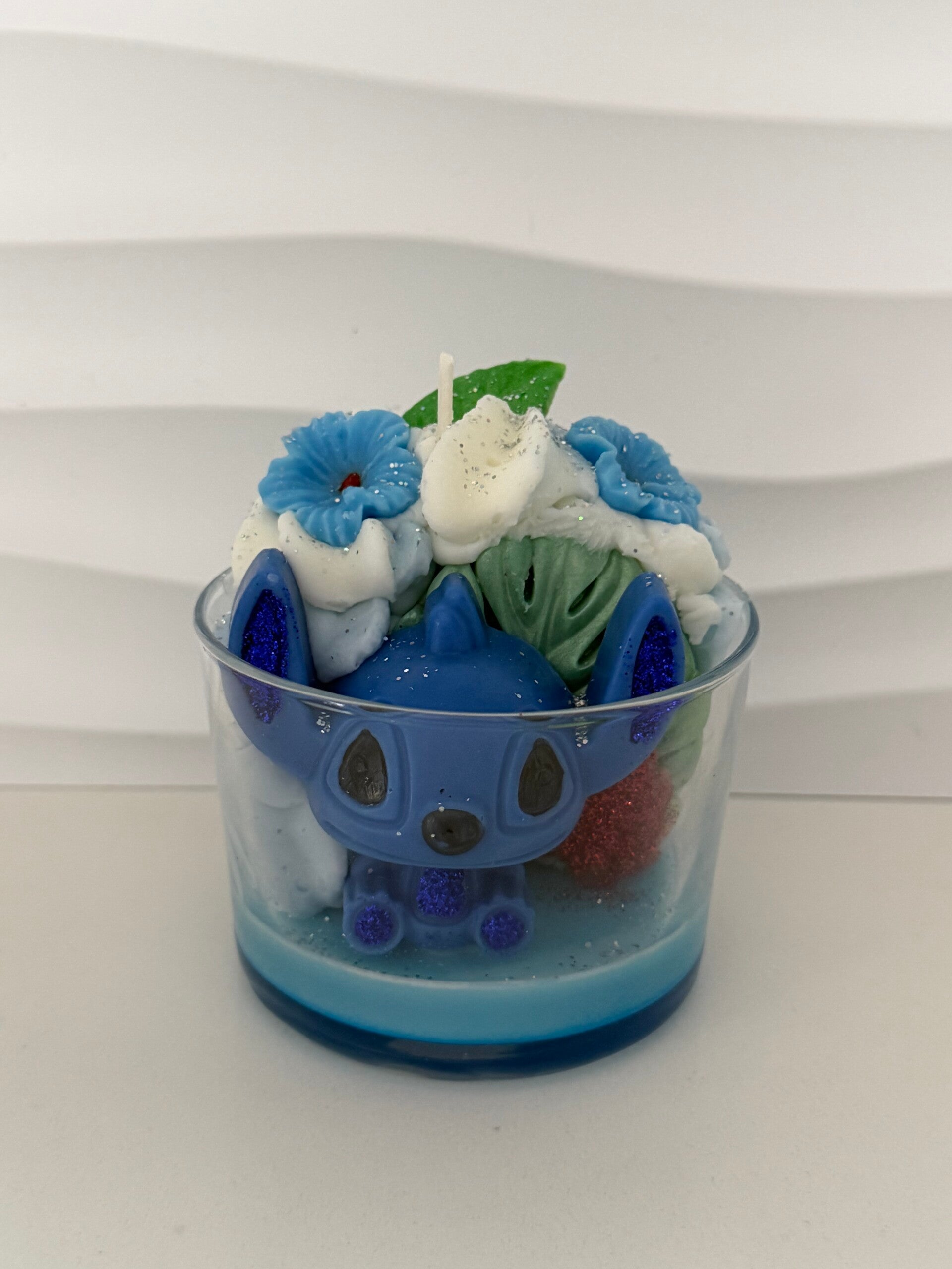 Bougie STITCH bleu - parfum sucre d’orge