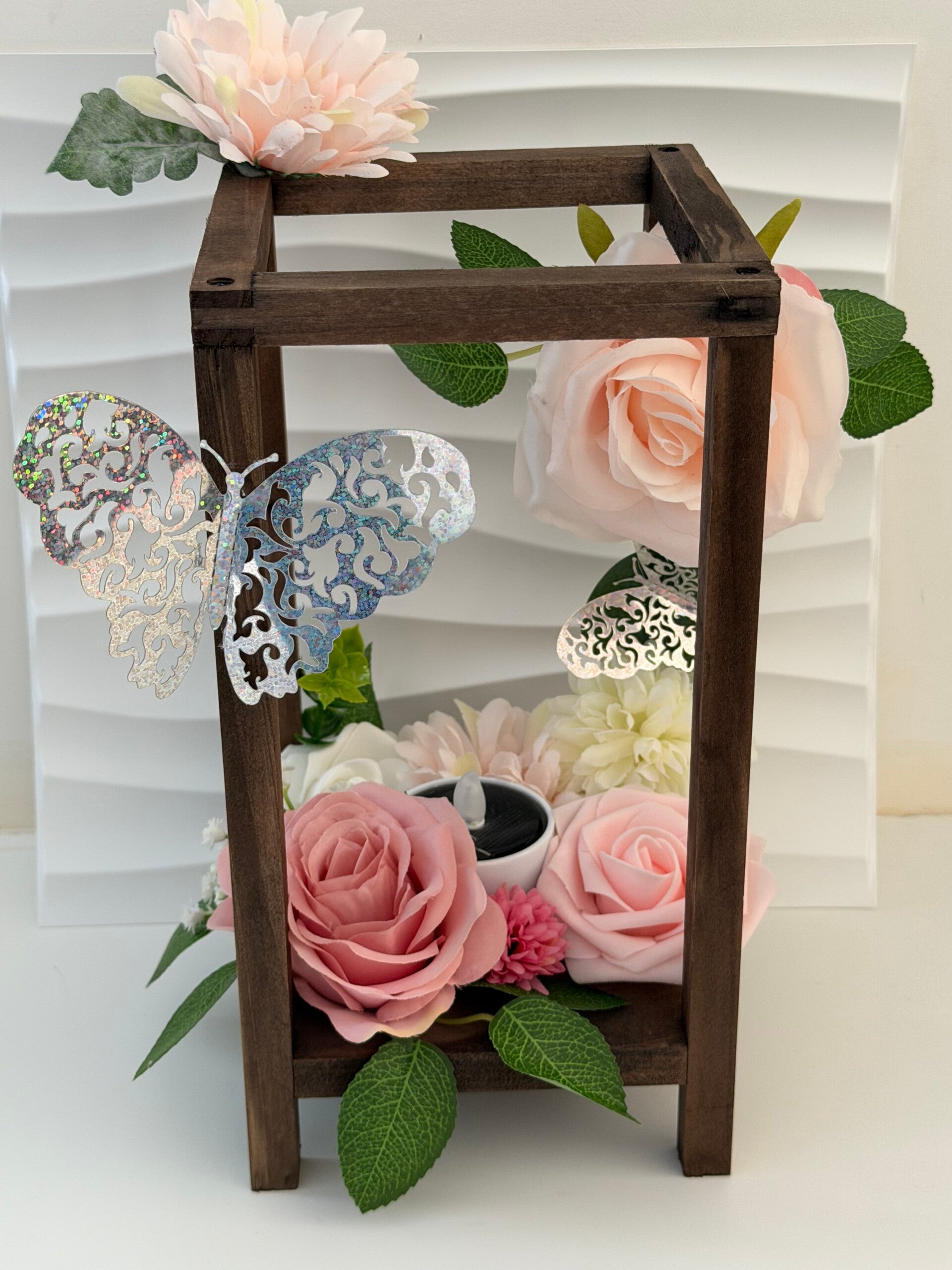 Lanterne bois florale