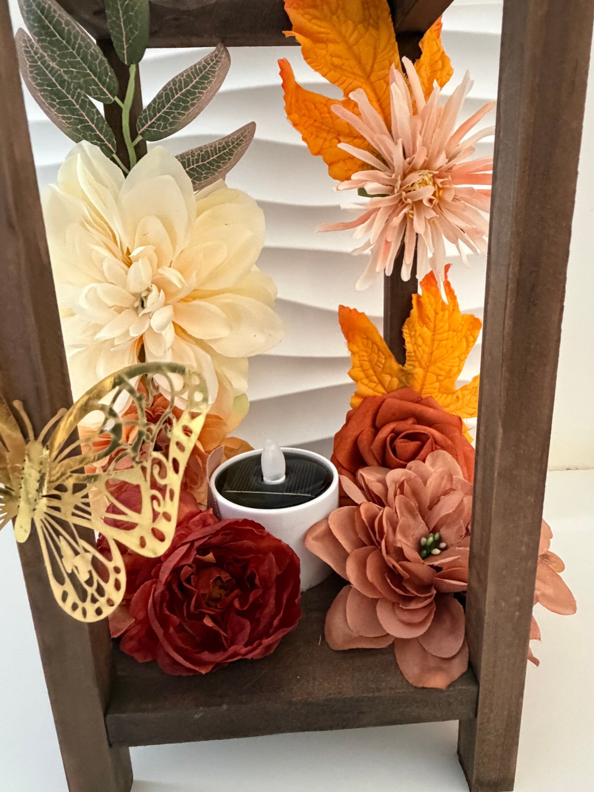 Lanterne bois florale