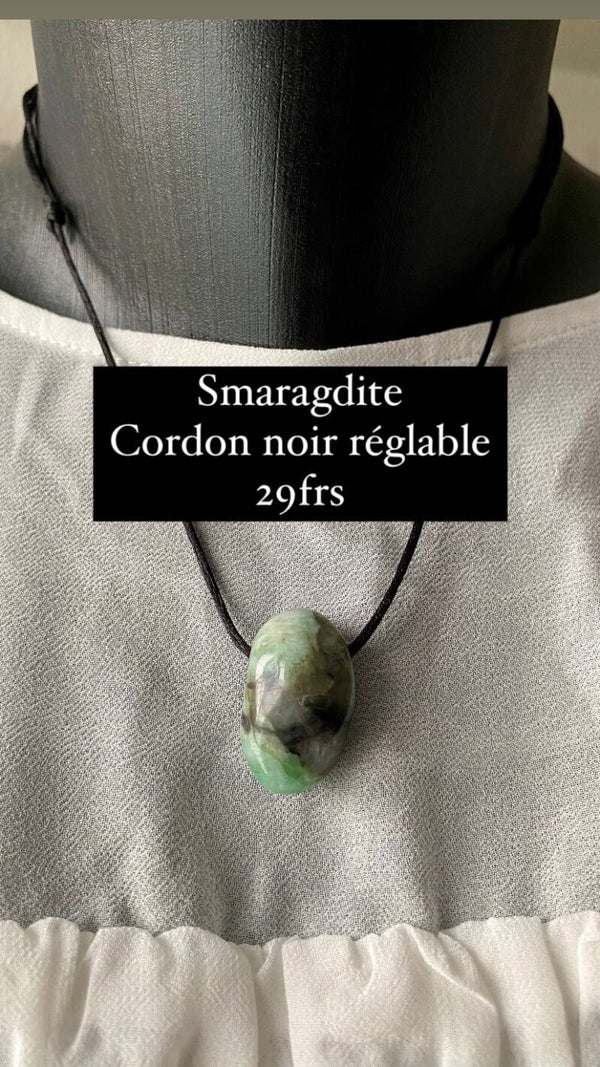 Collier cordon noir réglable, Smaragdite