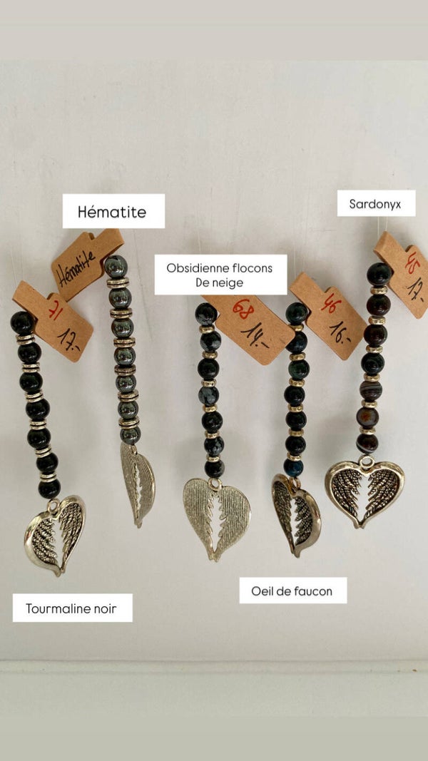 Ailes d’ange Tourmaline noir, Hématite, Obsidienne flocons de neige, Oeil de faucon, Sardonyx