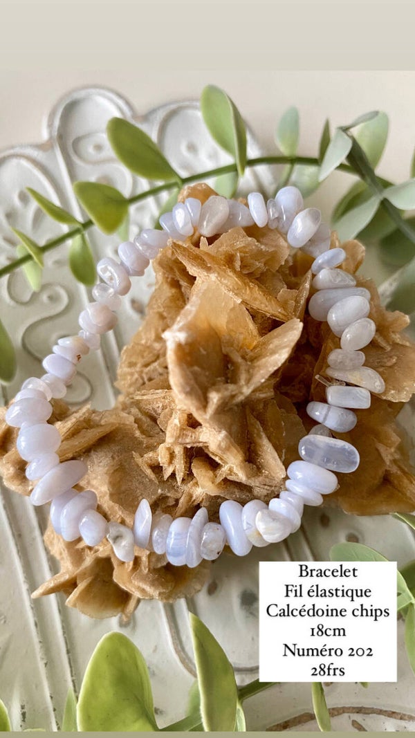 Bracelet Calcédoine chips (numéro 202)