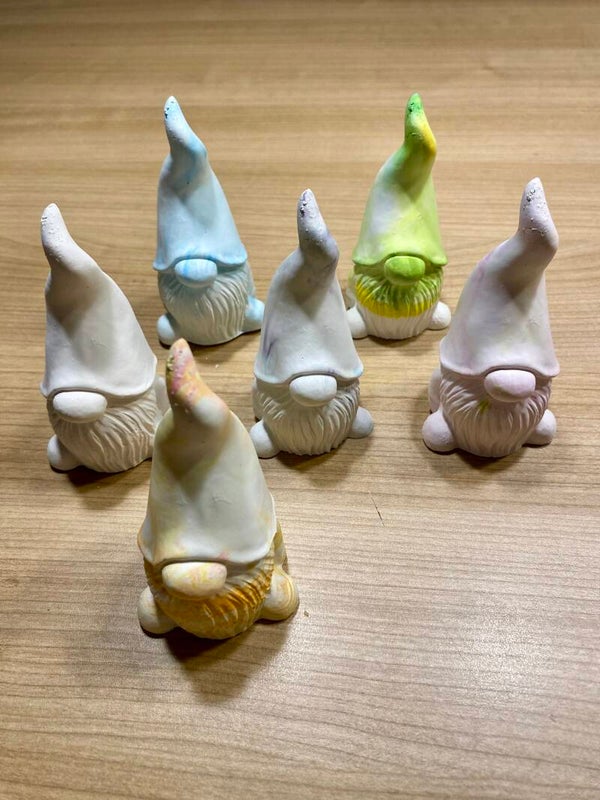 Grand Gnome en plâtre, diverses couleur