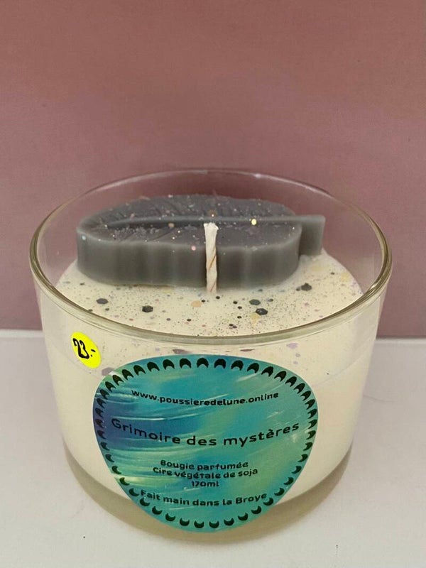 Bougie parfumée senteur Grimoire des mystères