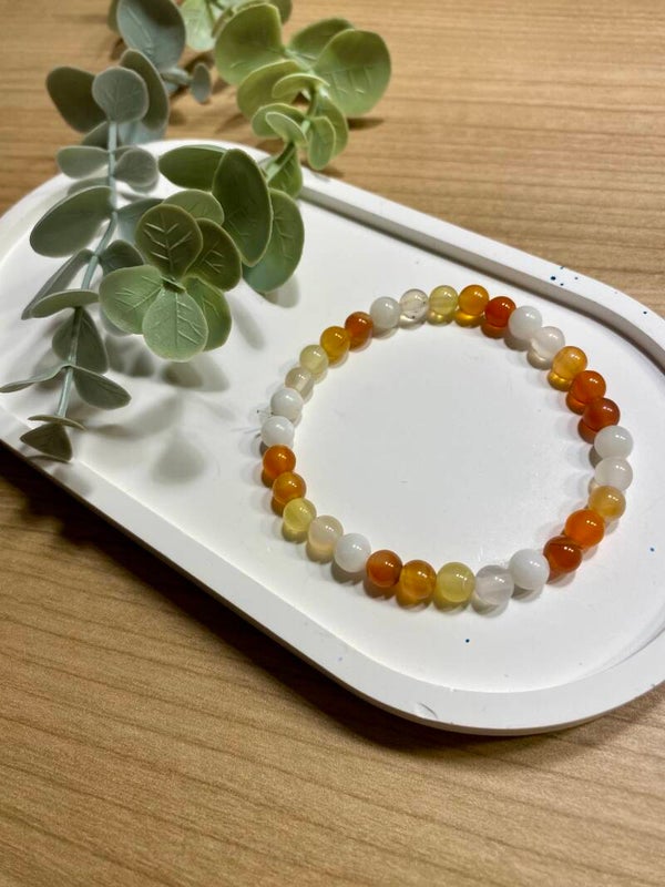 Bracelet pierre de lune blanche et agate orange (cornaline) (numéro 352)