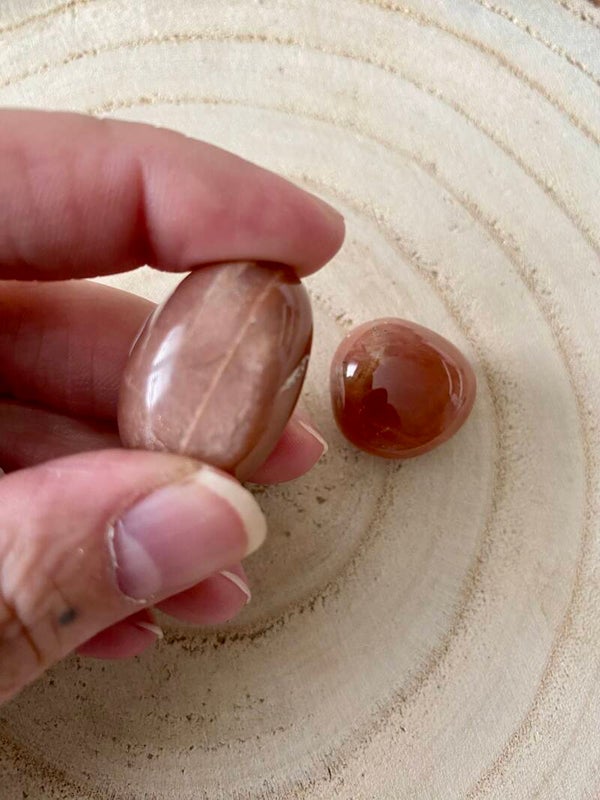 Pierres roulées Pierre de Lune saumon taille M