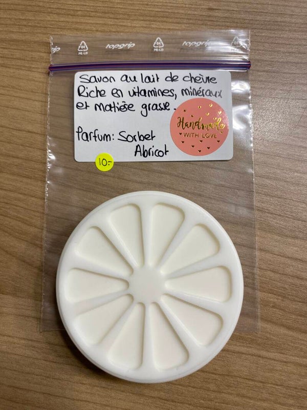 Savon solide senteur Sorbet Abricot (lait de chèvre)