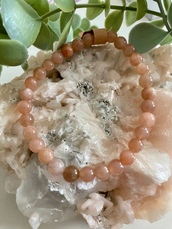 Bracelet Pierre de lune abricot (numéro 141)