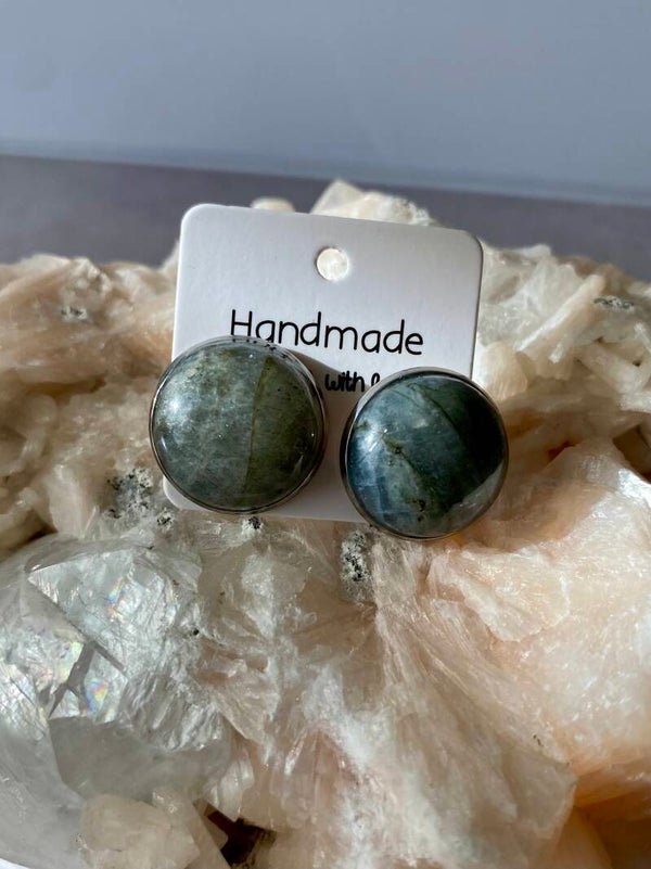 Clous d’oreilles Labradorite 16mm  (numéro 241/248)