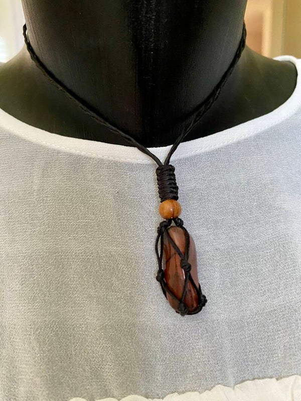 Collier cordon noir réglable Oeil de taureau