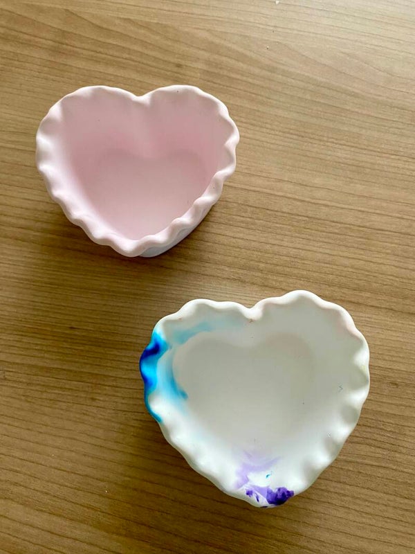 Cœur en plâtre, diverses couleurs