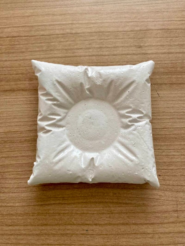 Petit Coussin en plâtre, diverses couleur