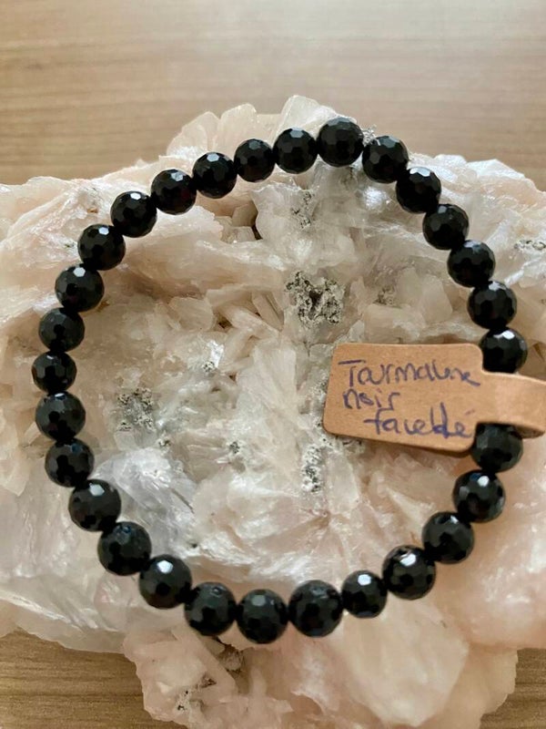Bracelet Tourmaline noir à facettes (numéro 251)